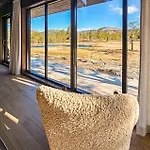 4 Bedroom Stunning In *