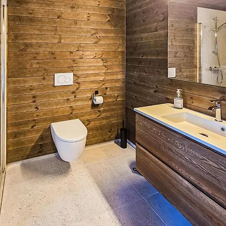 펜션 4 Bedroom Stunning In