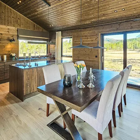 بيت للعطل 4 Bedroom Stunning In