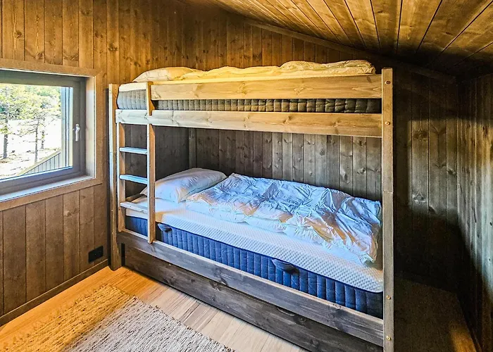 4 Bedroom Stunning In Ferienhaus Eggedal